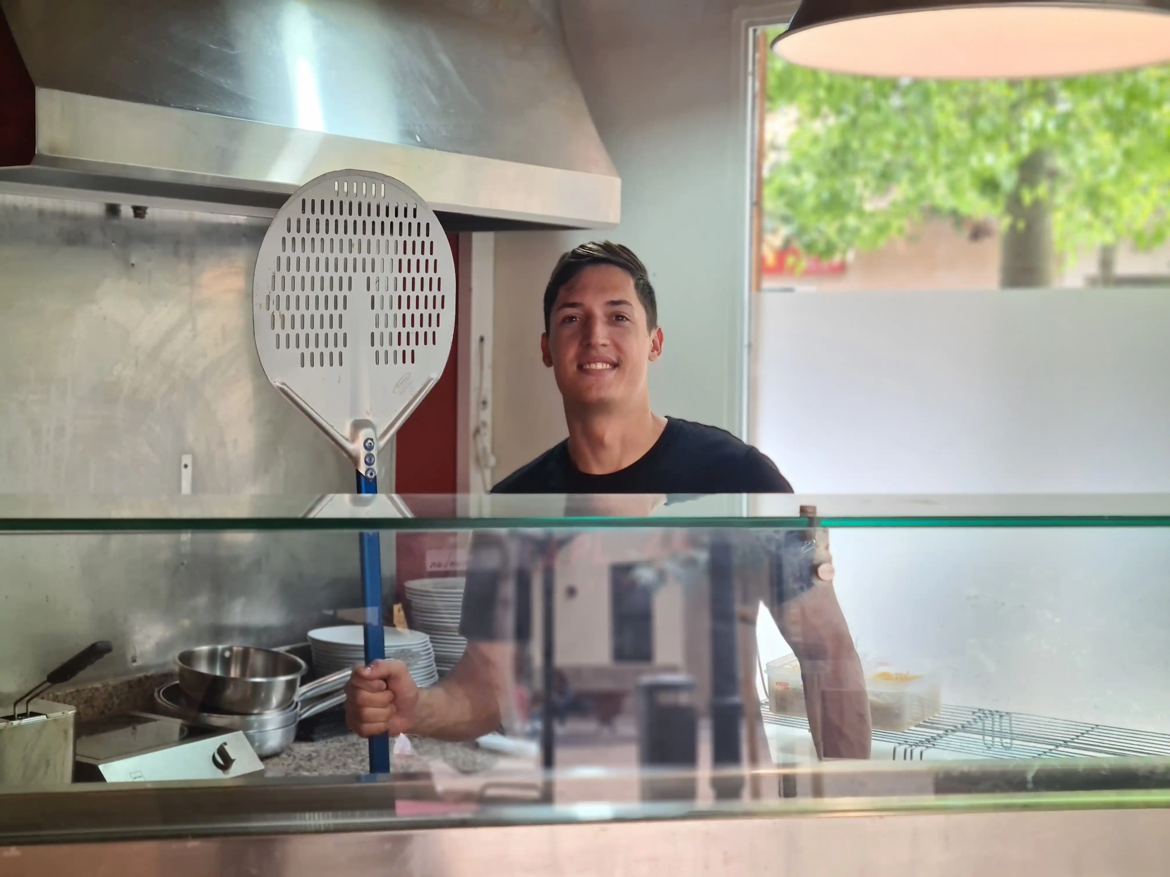 La historia de Squisita: de un abuelo italiano en Venezuela a una pizzería napolitana en Valencia
